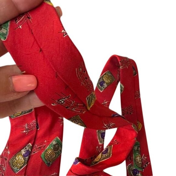 Polo Ralph Lauren Red Silk Tie With Radio & Musical Note Print - Picture 6 of 7